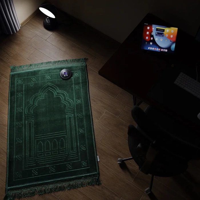 Green Prayer Rug - Image 2